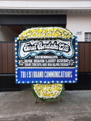 Papan Bunga Duka di Garojou